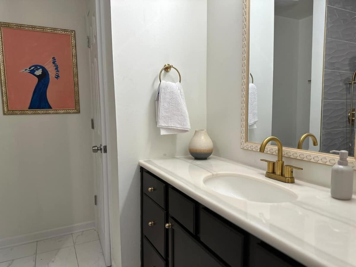 Vine City Home - Duplex - 3 Mins From Gwcc & Mercedes- Benz Stadium Atlanta Eksteriør billede