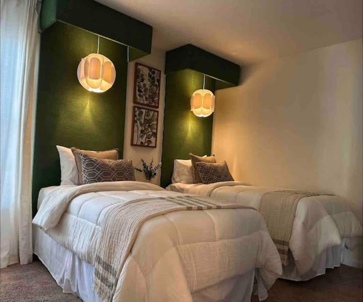 Vine City Home - Duplex - 3 Mins From Gwcc & Mercedes- Benz Stadium Atlanta Eksteriør billede
